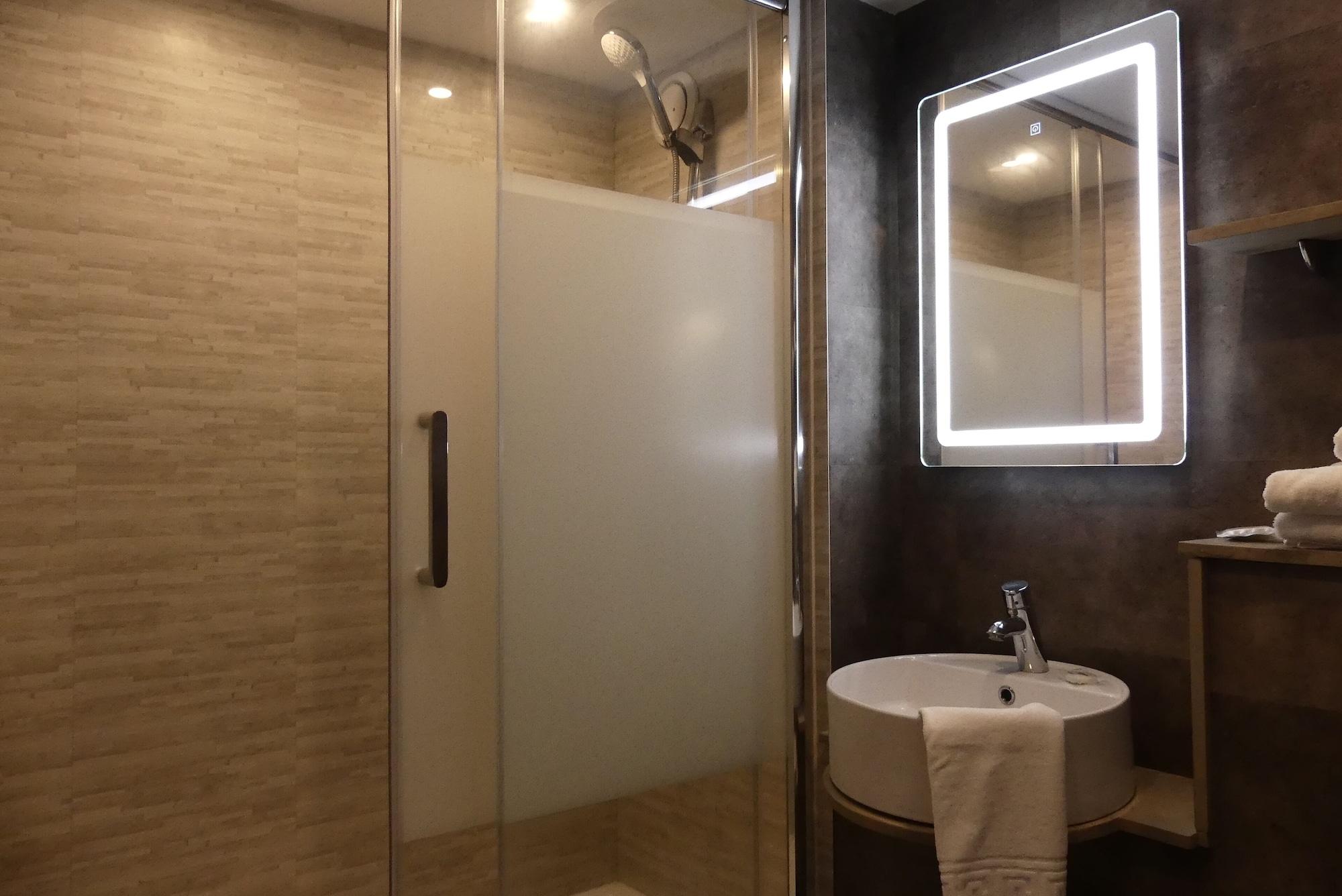 Contact Hotel Le Provencal Bordeaux Lac Εξωτερικό φωτογραφία