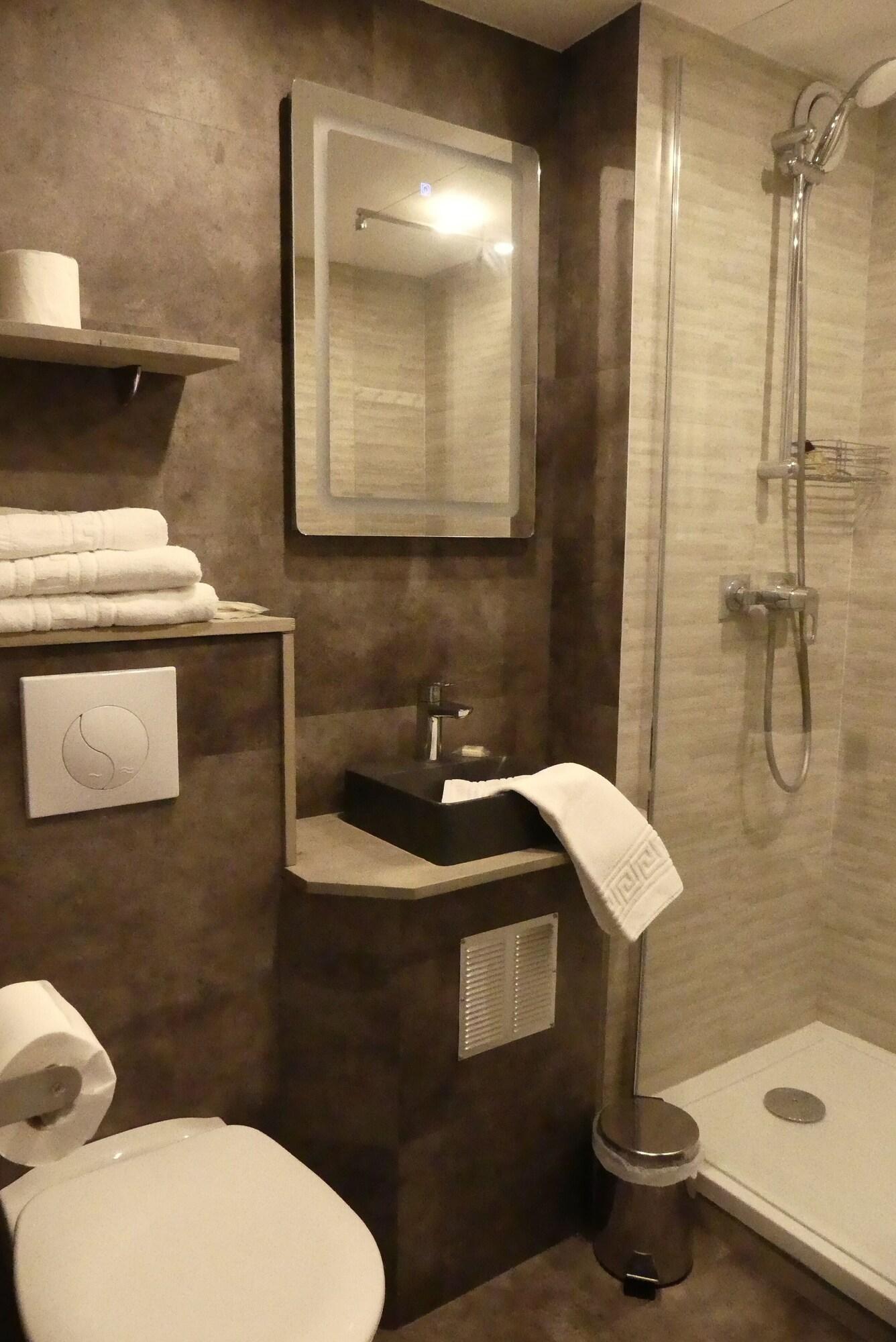 Contact Hotel Le Provencal Bordeaux Lac Εξωτερικό φωτογραφία