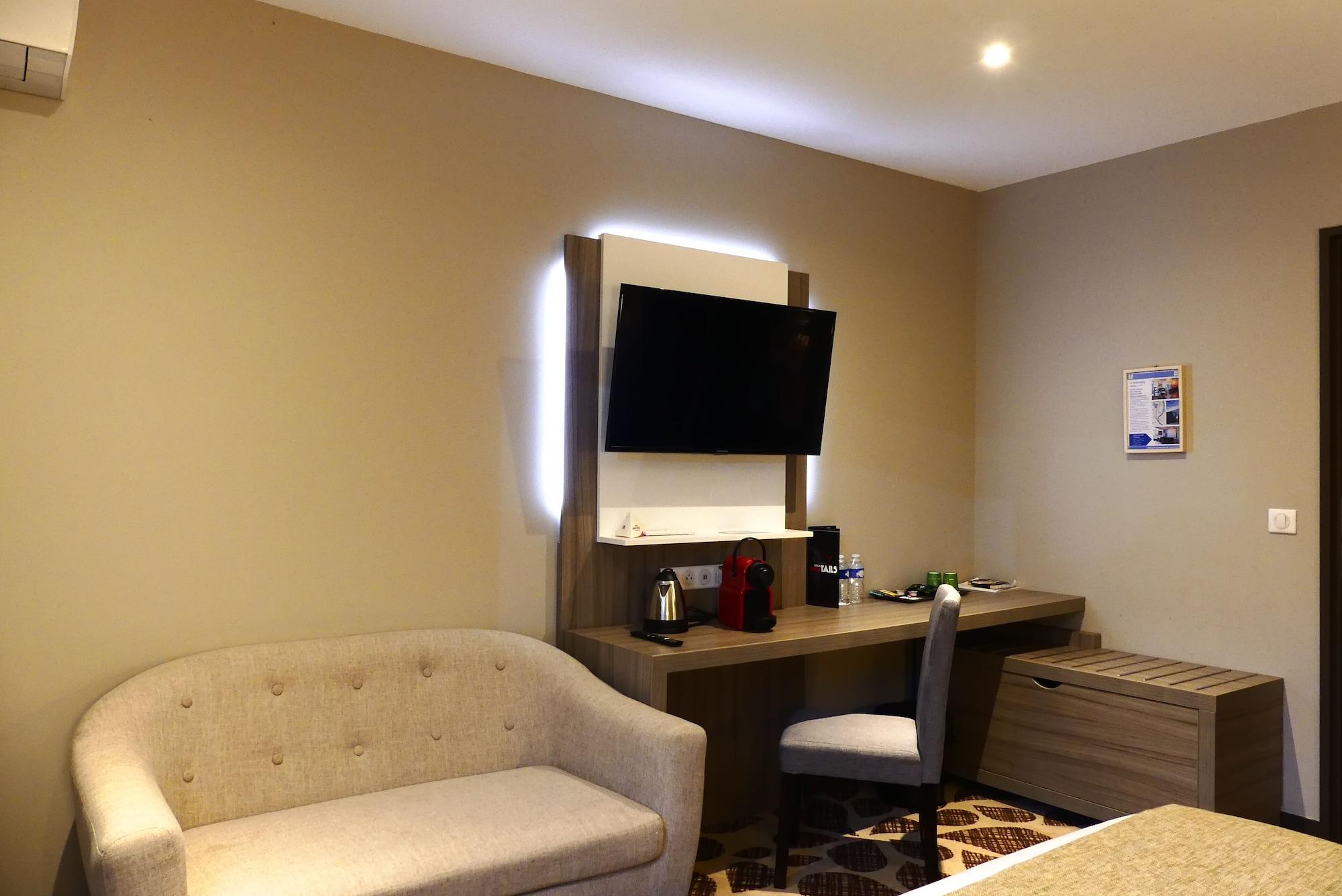 Contact Hotel Le Provencal Bordeaux Lac Εξωτερικό φωτογραφία